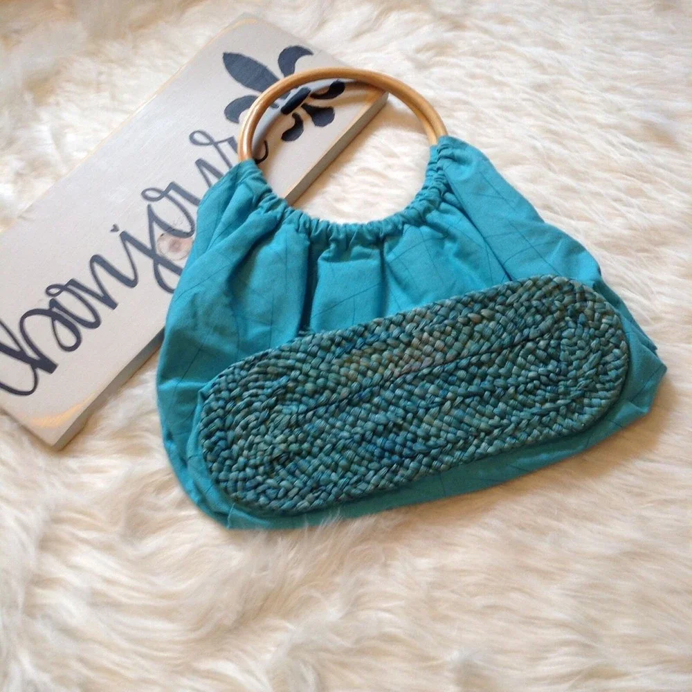 United Colors of Benetton Blue Canvas Hobo Bag Wood Handle Beaded‎ Flower Straw